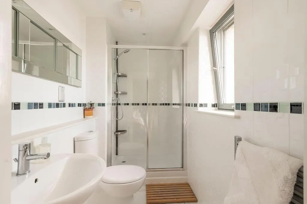 Calming Sea View City Apartment Edinburgh 0*,  Verenigd Koninkrijk
