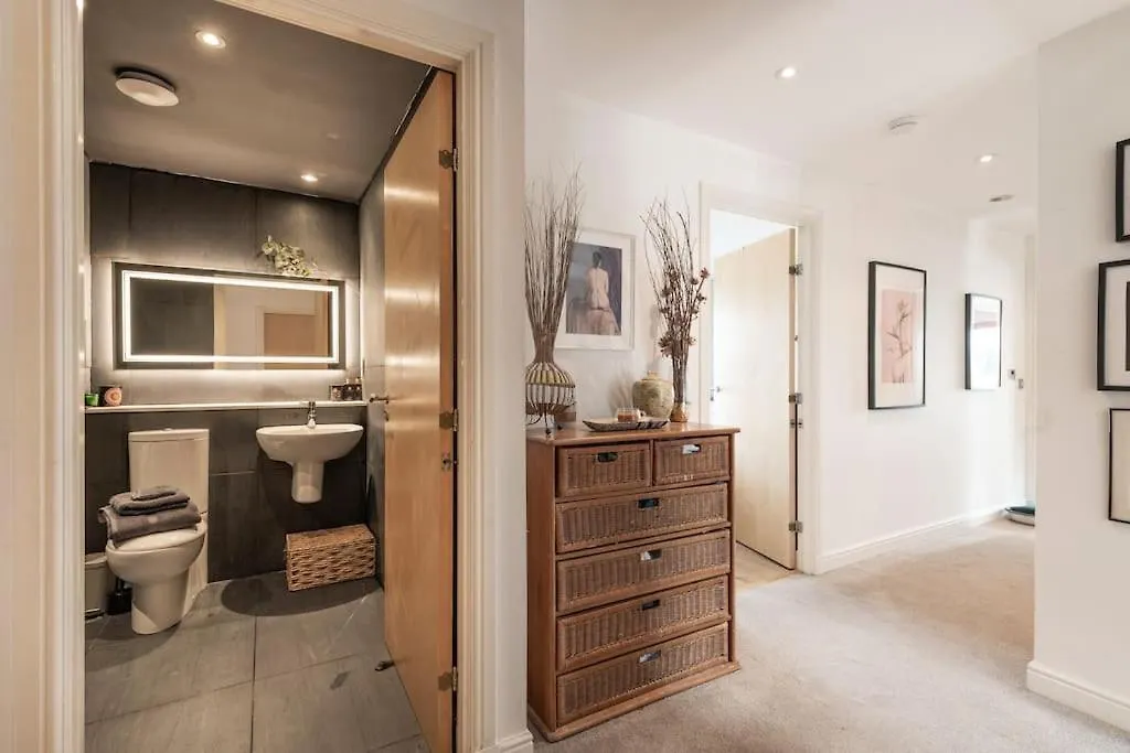 Calming Sea View City Apartment Edinburgh 0*,  Verenigd Koninkrijk